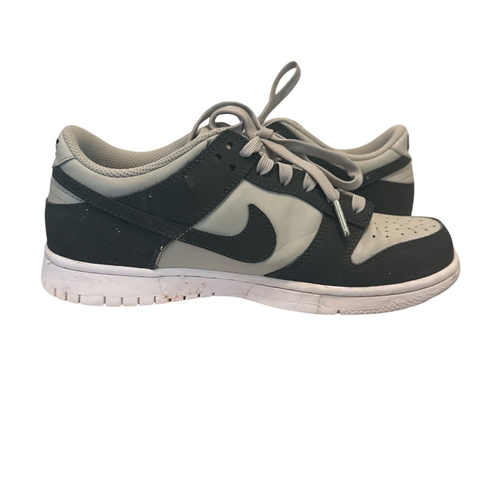 Nike Kids Court Borough 6.5Y Black Gray Sneakers Low Tops Lace Up - Picture 5 of 6